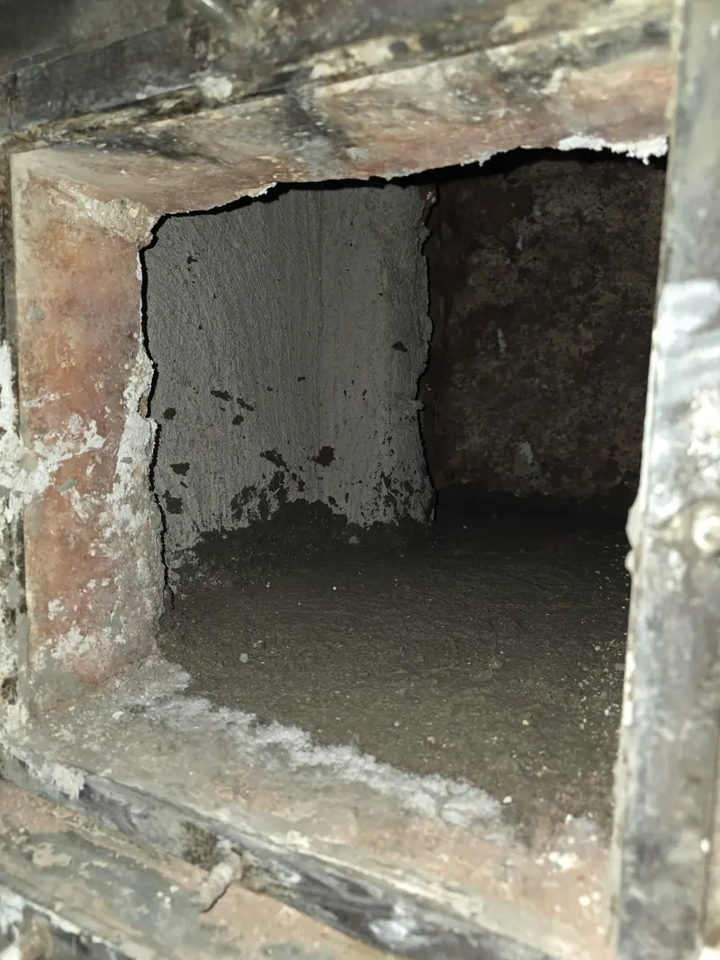Aşınmış ve dökülmüş bölge